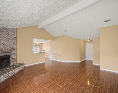 3714 Embarcadero Drive - Photo Thumbnail 3