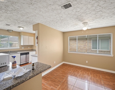 3714 Embarcadero Drive - Photo Thumbnail 4