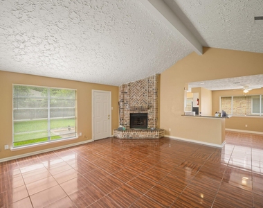 3714 Embarcadero Drive - Photo Thumbnail 2
