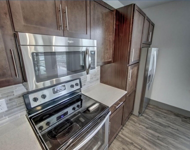 2910 Milam Street - Photo Thumbnail 7