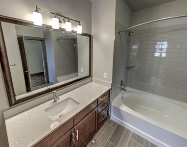 2910 Milam Street - Photo Thumbnail 5