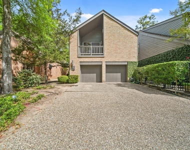 130 Sugarberry Circle - Photo Thumbnail 3
