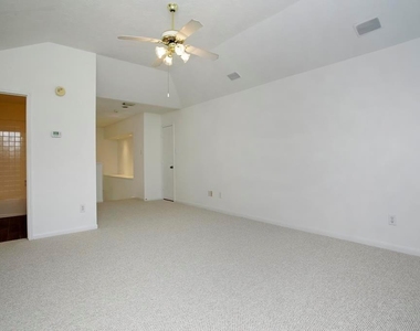 6902 Afton Woods Drive - Photo Thumbnail 18