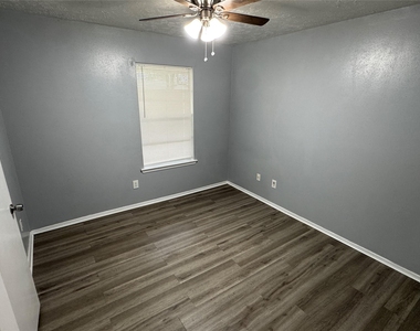 23115 Ludgate Drive - Photo Thumbnail 18