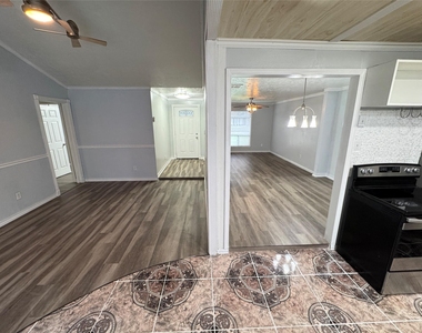 23115 Ludgate Drive - Photo Thumbnail 8