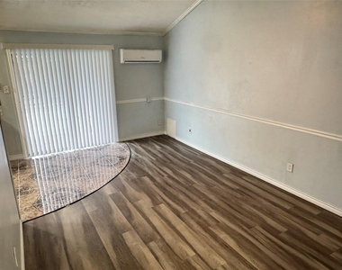 23115 Ludgate Drive - Photo Thumbnail 3