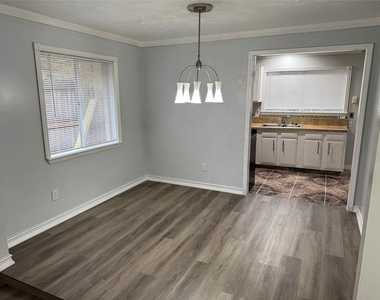 23115 Ludgate Drive - Photo Thumbnail 5