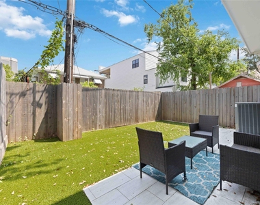 1324 W Pierce St - Photo Thumbnail 11