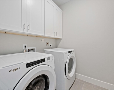 1324 W Pierce St - Photo Thumbnail 13