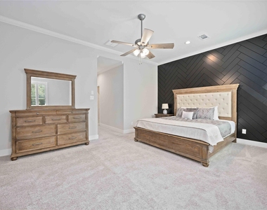 1324 W Pierce St - Photo Thumbnail 14