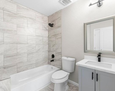 3106 Michigan Street - Photo Thumbnail 12