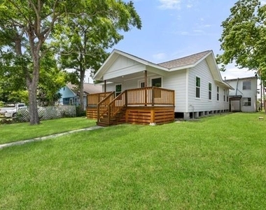 3106 Michigan Street - Photo Thumbnail 1