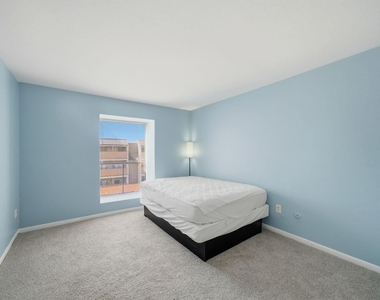 8523 Hearth Drive - Photo Thumbnail 11