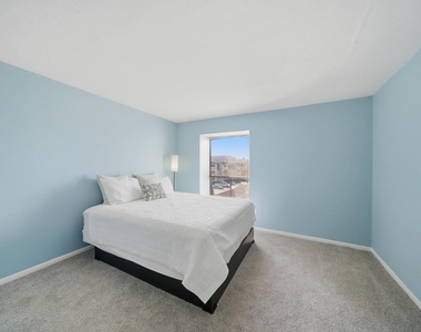 8523 Hearth Drive - Photo Thumbnail 12