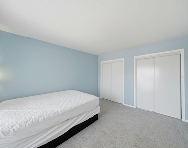 8523 Hearth Drive - Photo Thumbnail 10
