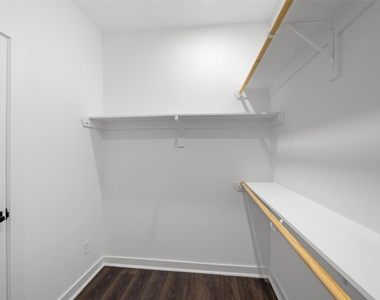 7430 Avenue E - Photo Thumbnail 31