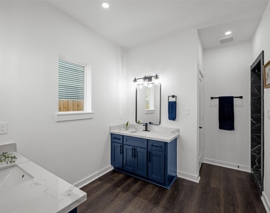 7430 Avenue E - Photo Thumbnail 27