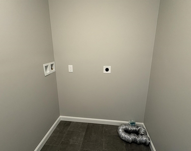 13 Prospect - Photo Thumbnail 13
