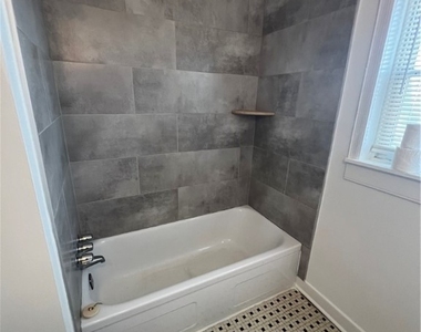 1728 Winder Street - Photo Thumbnail 9