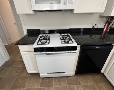 1728 Winder Street - Photo Thumbnail 13