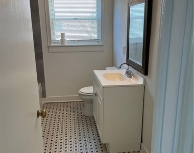 1728 Winder Street - Photo Thumbnail 8