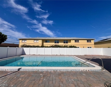 4102 Se 19th Place - Photo Thumbnail 12