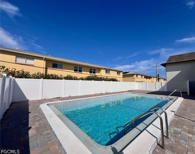 4102 Se 19th Place - Photo Thumbnail 13