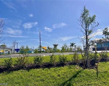 4102 Se 19th Place - Photo Thumbnail 15