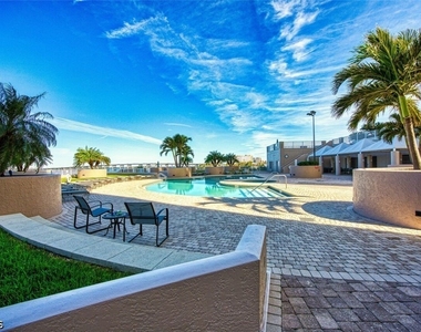 2090 W 1st Street - Photo Thumbnail 37