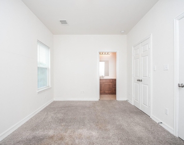 2407 Ferguson Way - Photo Thumbnail 17