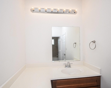 2407 Ferguson Way - Photo Thumbnail 11