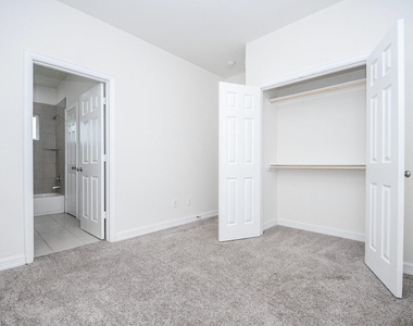 2407 Ferguson Way - Photo Thumbnail 9