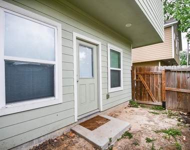 2407 Ferguson Way - Photo Thumbnail 19