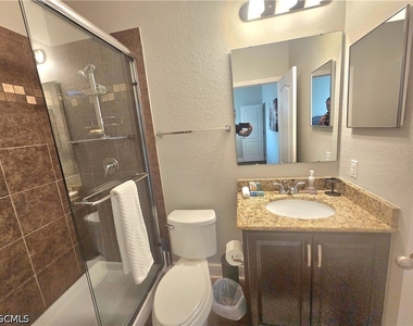 1919 Sw 26th Terrace - Photo Thumbnail 27