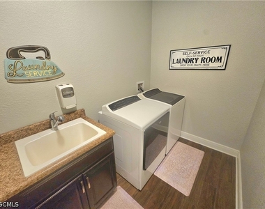 1919 Sw 26th Terrace - Photo Thumbnail 23