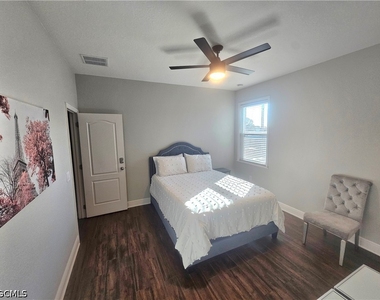 1919 Sw 26th Terrace - Photo Thumbnail 25