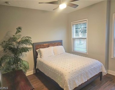 1919 Sw 26th Terrace - Photo Thumbnail 21