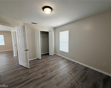 2510 Martin Avenue S - Photo Thumbnail 7