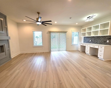 19539 Dunbar Avenue - Photo Thumbnail 5