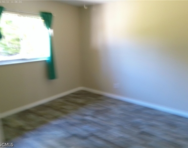 1441 Se 11th Street - Photo Thumbnail 13