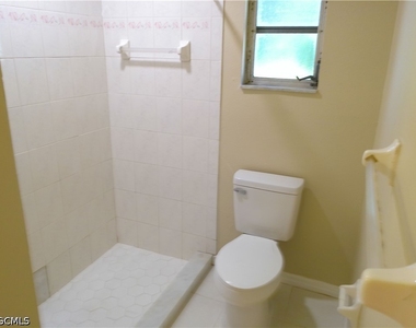 1441 Se 11th Street - Photo Thumbnail 8