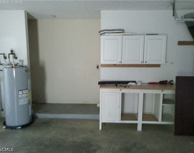 1441 Se 11th Street - Photo Thumbnail 4