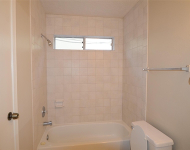 56 Fallshire Drive - Photo Thumbnail 12
