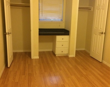 4306 Avenue A - Photo Thumbnail 2