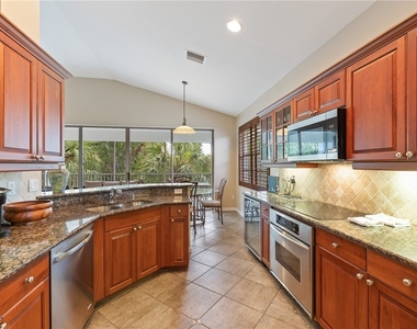 16107 Mount Abbey Way - Photo Thumbnail 9