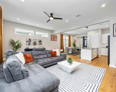 5821 Kansas Street - Photo Thumbnail 5