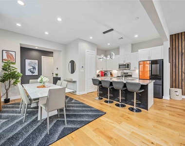 5821 Kansas Street - Photo Thumbnail 33