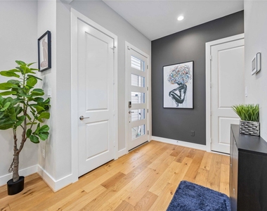 5821 Kansas Street - Photo Thumbnail 24
