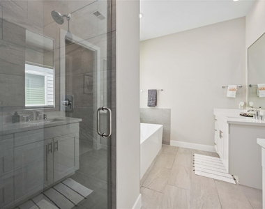 5821 Kansas Street - Photo Thumbnail 21