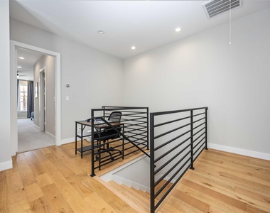 5821 Kansas Street - Photo Thumbnail 14